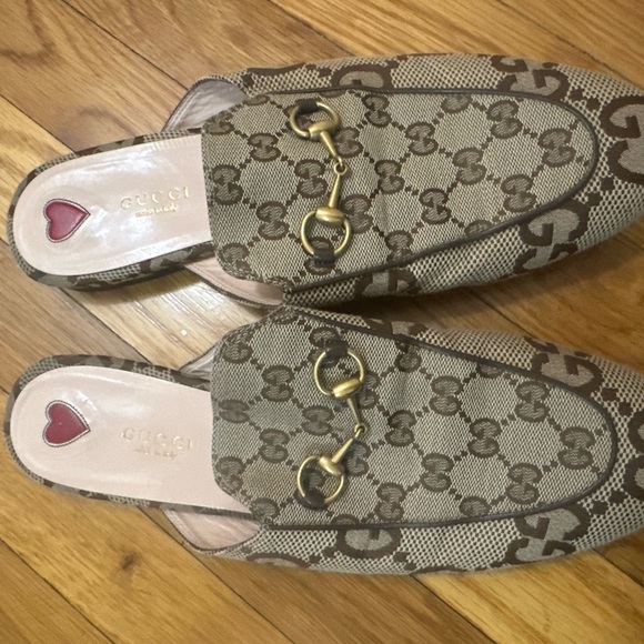 Gucci Slides with gold horse-bit - Picture 2 of 4